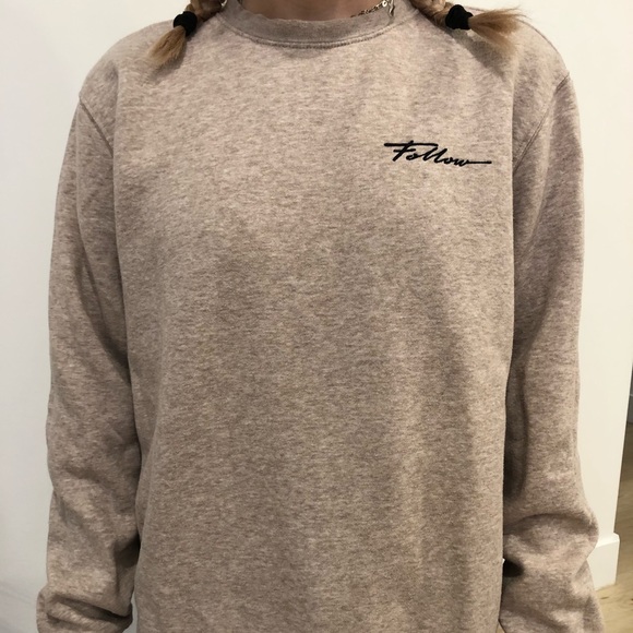 H&M Sweatshirt - Picture 1 of 6